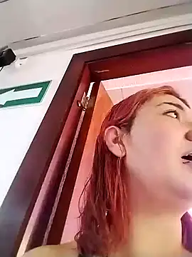 Cerecitaa02  online show from 11-20-25, 12:05