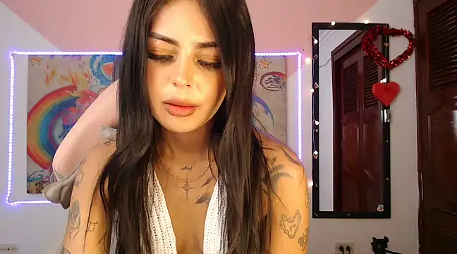 Snapshot of Sweetcandy18_Little chatting on 03-21-25, 02:28 Sweetcandy18 Little online show from 03-21-25, 02:28