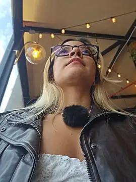 Pretty roxxyy online show from 03-20-26, 02:44