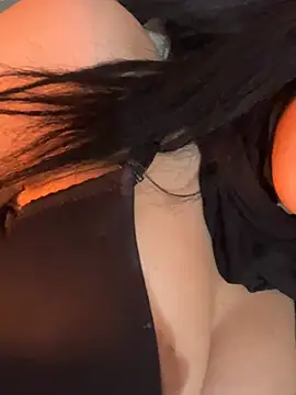 QueenLujaine online show from 04-12-26, 08:58