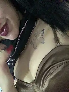 QueenLujaine online show from 08-03-26, 11:30