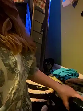 Snapshot of bankruptbabe chatting on 01-09-26, 09:12 bankruptbabe online show from 01-09-26, 09:12