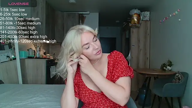 Snapshot of Eva___forever chatting on 06-16-26, 08:28 Eva forever online show from 06-16-26, 08:28