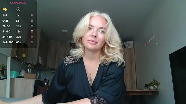 Snapshot of Eva___forever chatting on 07-02-26, 05:35 Eva forever online show from 07-02-26, 05:35