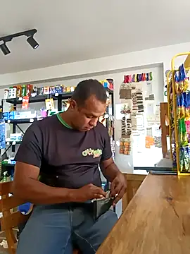 elnegro707070 online show from 10-17-25, 11:13