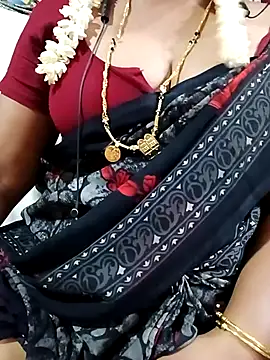 Snapshot of tamiltady chatting on 09-21-25, 09:38 tamiltady online show from 09-21-25, 09:38