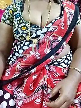 Snapshot of tamiltady chatting on 09-28-25, 05:07 tamiltady online show from 09-28-25, 05:07