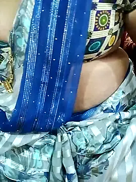 Snapshot of tamiltady chatting on 10-01-25, 05:52 tamiltady online show from 10-01-25, 05:52