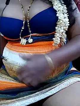 Snapshot of tamiltady chatting on 10-09-25, 07:12 tamiltady online show from 10-09-25, 07:12