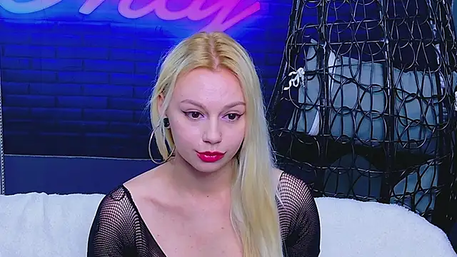 AlessiaCroft online show from 04-22-26, 04:04