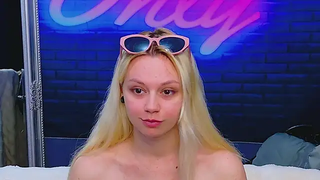AlessiaCroft online show from 06-06-26, 04:06
