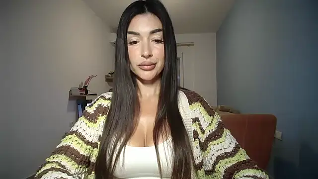 Snapshot of Bellavita_ chatting on 10-08-25, 04:26 Bellavita online show from 10-08-25, 04:26