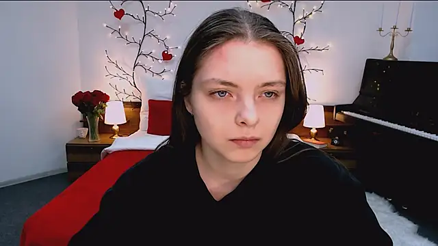 Snapshot of marshmallowee chatting on 11-24-25, 01:11 marshmallowee online show from 11-24-25, 01:11