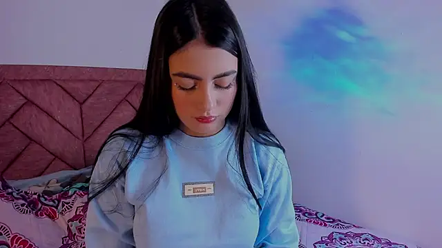 mialeia01 online show from 09-24-25, 08:34