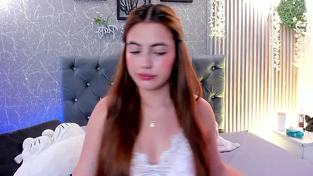 Snapshot of mialeia01 chatting on 06-22-26, 09:01 mialeia01 online show from 06-22-26, 09:01