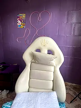 Baby  Otaku online show from 10-09-25, 07:23