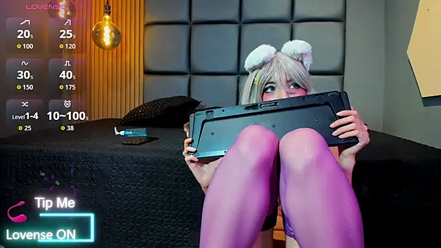 ALISSON VEGA online show from 09-29-25, 07:13