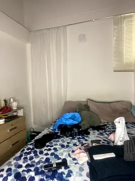 Mia  Gray online show from 11-30-25, 08:13