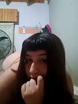 Snapshot of colorada420 chatting on 06-10-26, 05:18 colorada420 online show from 06-10-26, 05:18