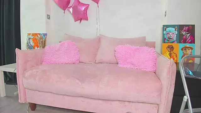 Candy Cansew online show from 05-19-26, 01:56