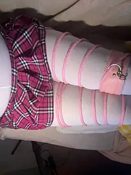 69kinkypickle69 online show from 07-18-26, 04:16