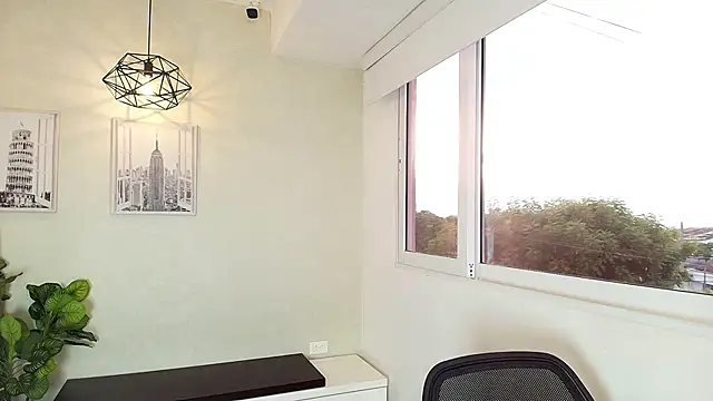 Snapshot of _Victoria_Collins chatting on 09-17-25, 11:23 Victoria Collins online show from 09-17-25, 11:23