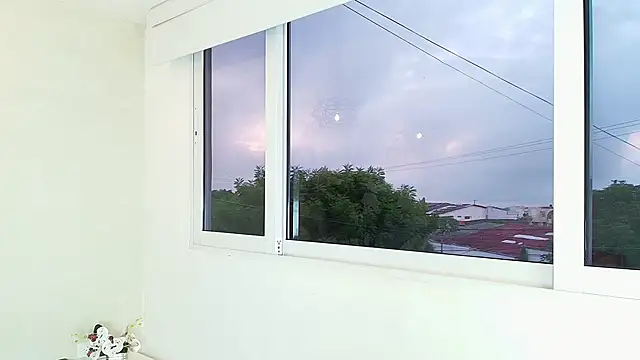 Snapshot of _Victoria_Collins chatting on 10-06-25, 10:56 Victoria Collins online show from 10-06-25, 10:56