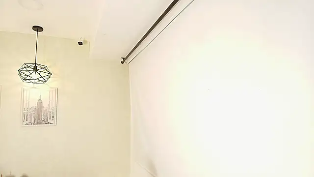 Snapshot of _Victoria_Collins chatting on 11-05-25, 10:48 Victoria Collins online show from 11-05-25, 10:48