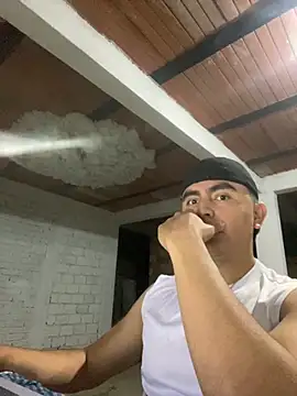 Snapshot of TheronDevereaux chatting on 11-18-25, 11:15 TheronDevereaux online show from 11-18-25, 11:15