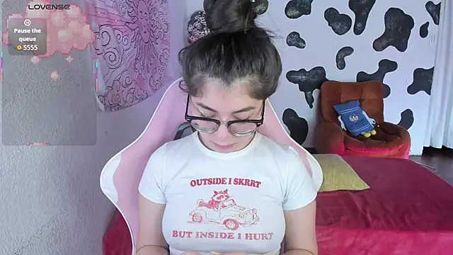 abbie jensen  online show from 11-06-25, 08:54