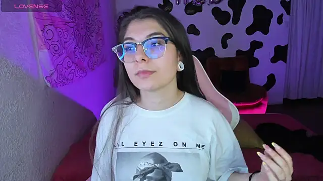 abbie jensen  online show from 11-24-25, 04:34