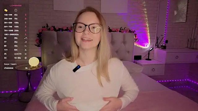 FlowersLover online show from 10-14-25, 07:47