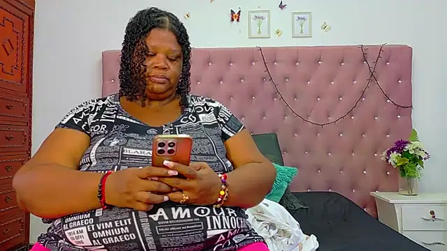 Exoticbigmandy online show from 10-07-25, 09:01