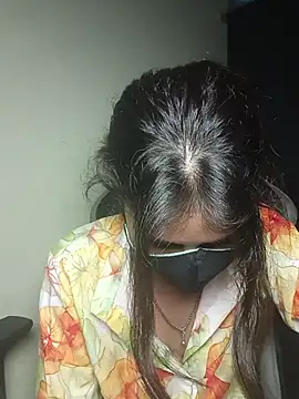 Snapshot of Isha_Sax chatting on 10-26-25, 08:04 Isha Sax online show from 10-26-25, 08:04