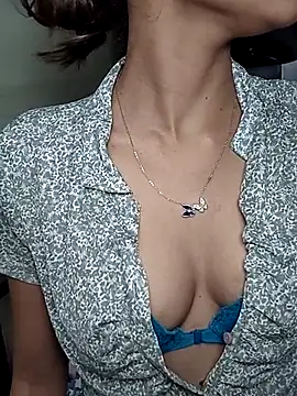 Snapshot of Isha_Sax chatting on 02-12-26, 11:49 Isha Sax online show from 02-12-26, 11:49