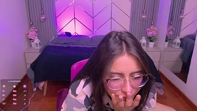 alesiamoore online show from 07-01-26, 03:34