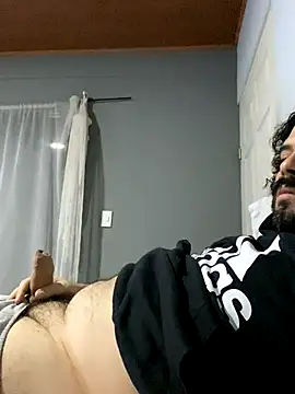 uto857 online show from 09-28-25, 01:00