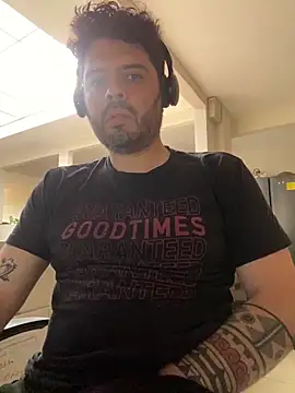 uto857 online show from 11-18-25, 08:35