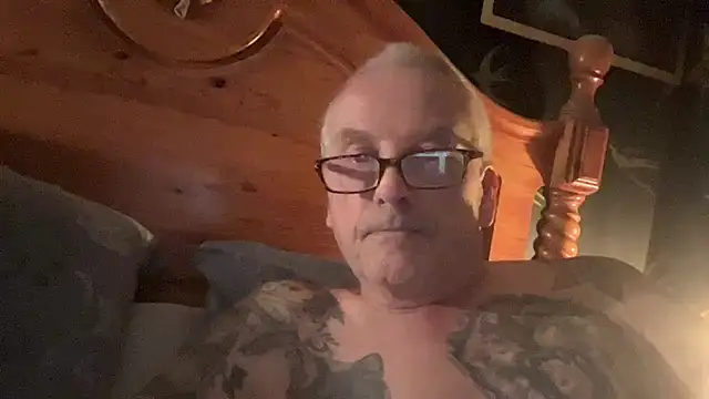 poggles online show from 11-30-25, 05:00