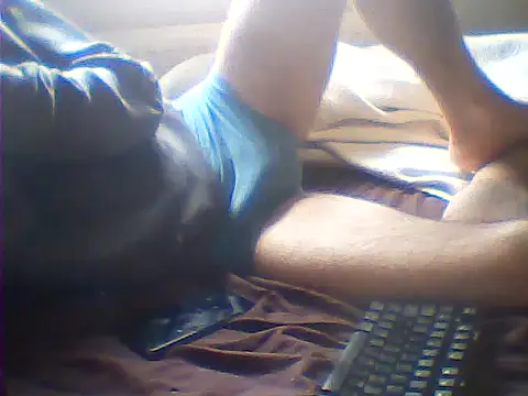Snapshot of rimbaud77 chatting on 05-04-26, 09:27 rimbaud77 online show from 05-04-26, 09:27