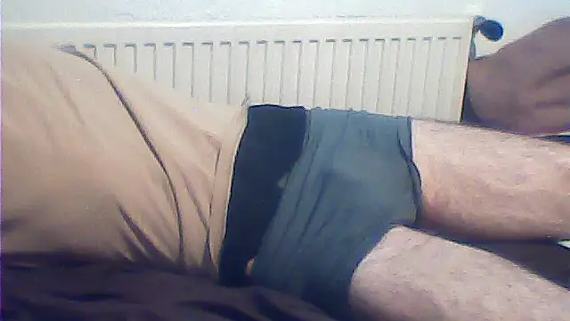 Snapshot of rimbaud77 chatting on 06-12-26, 05:23 rimbaud77 online show from 06-12-26, 05:23