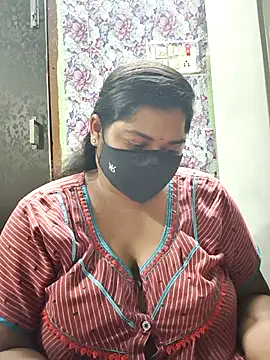 Liyaa 24 online show from 04-12-26, 05:07