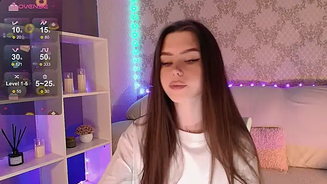 Snapshot of HolyMiax chatting on 05-17-26, 03:48 HolyMiax online show from 05-17-26, 03:48