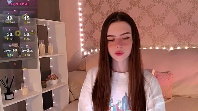 Snapshot of HolyMiax chatting on 06-15-26, 03:42 HolyMiax online show from 06-15-26, 03:42