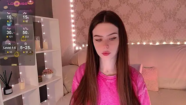 Snapshot of HolyMiax chatting on 06-17-26, 01:52 HolyMiax online show from 06-17-26, 01:52