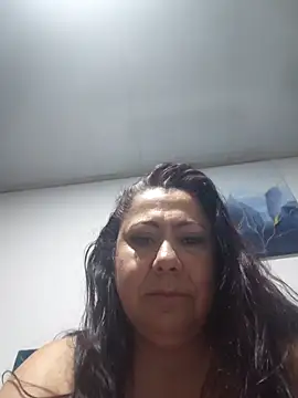 EmmaJhomson online show from 04-19-26, 08:24