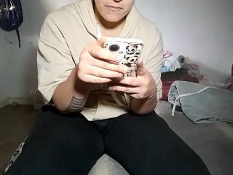 Snapshot of twodoo chatting on 04-25-26, 04:48 twodoo online show from 04-25-26, 04:48