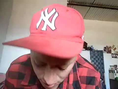 Snapshot of twodoo chatting on 05-03-26, 04:57 twodoo online show from 05-03-26, 04:57