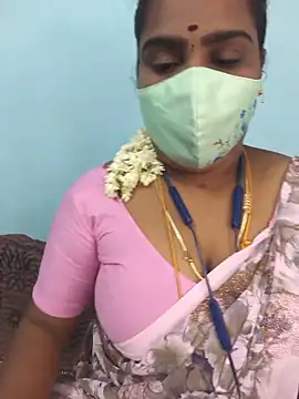 Snapshot of Tamil_riyalini12 chatting on 06-18-26, 04:57 Tamil riyalini12 online show from 06-18-26, 04:57