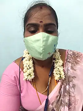 Snapshot of Tamil_riyalini12 chatting on 06-19-26, 12:53 Tamil riyalini12 online show from 06-19-26, 12:53